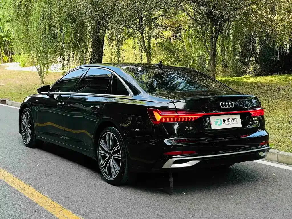 Audi A6L — фото 9