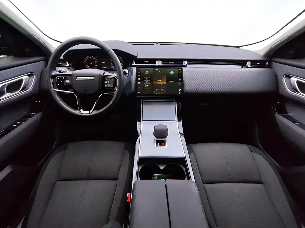 Land Rover Velar — фото 10