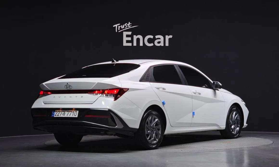 Hyundai AVANTE — фото 2