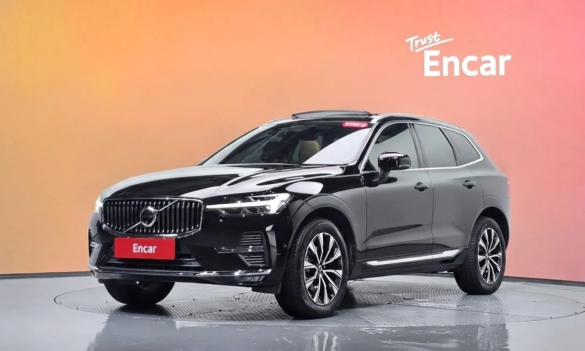 Volvo XC60 — фото 1
