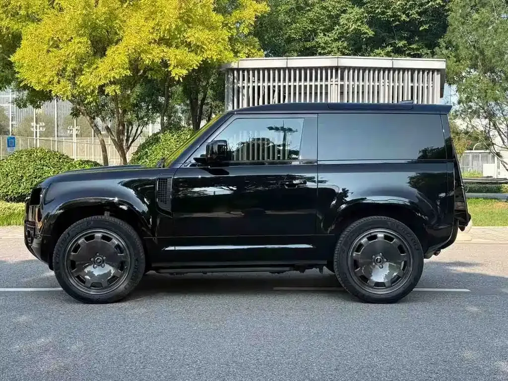 Land Rover Defender — фото 4