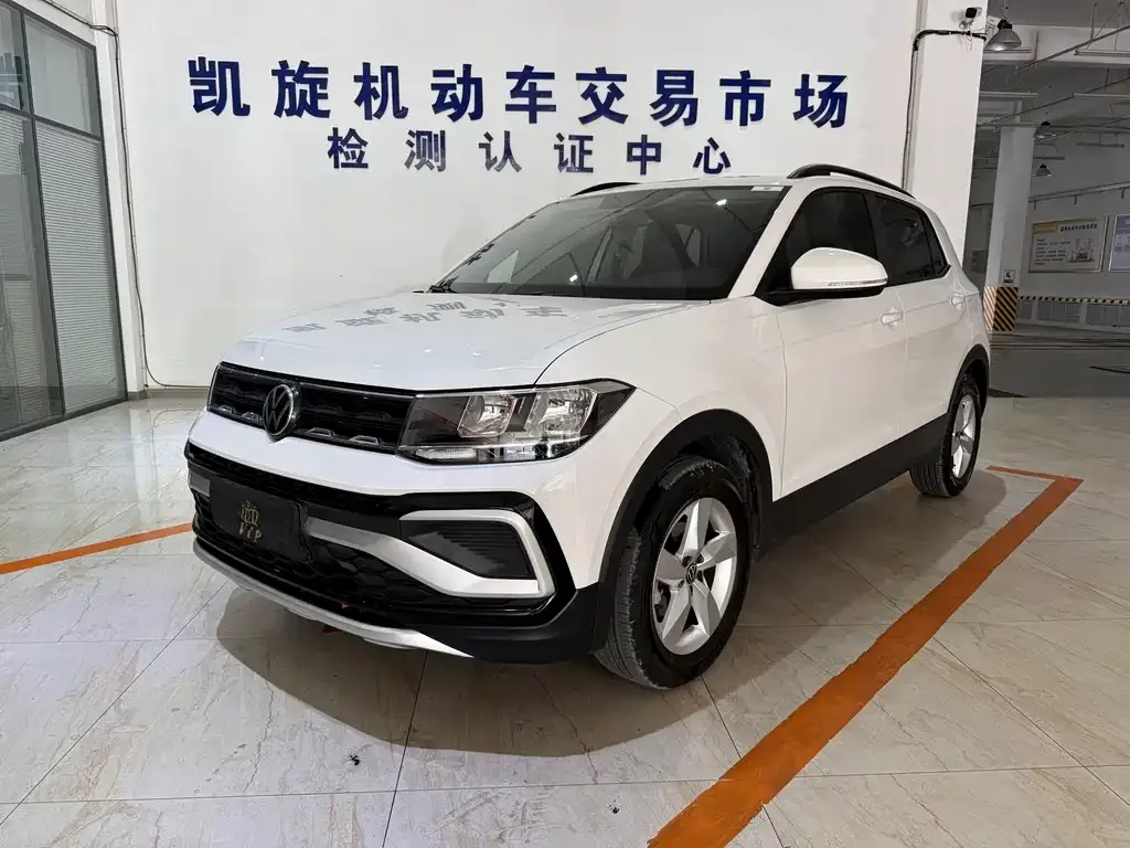Volkswagen T-Cross — фото 1