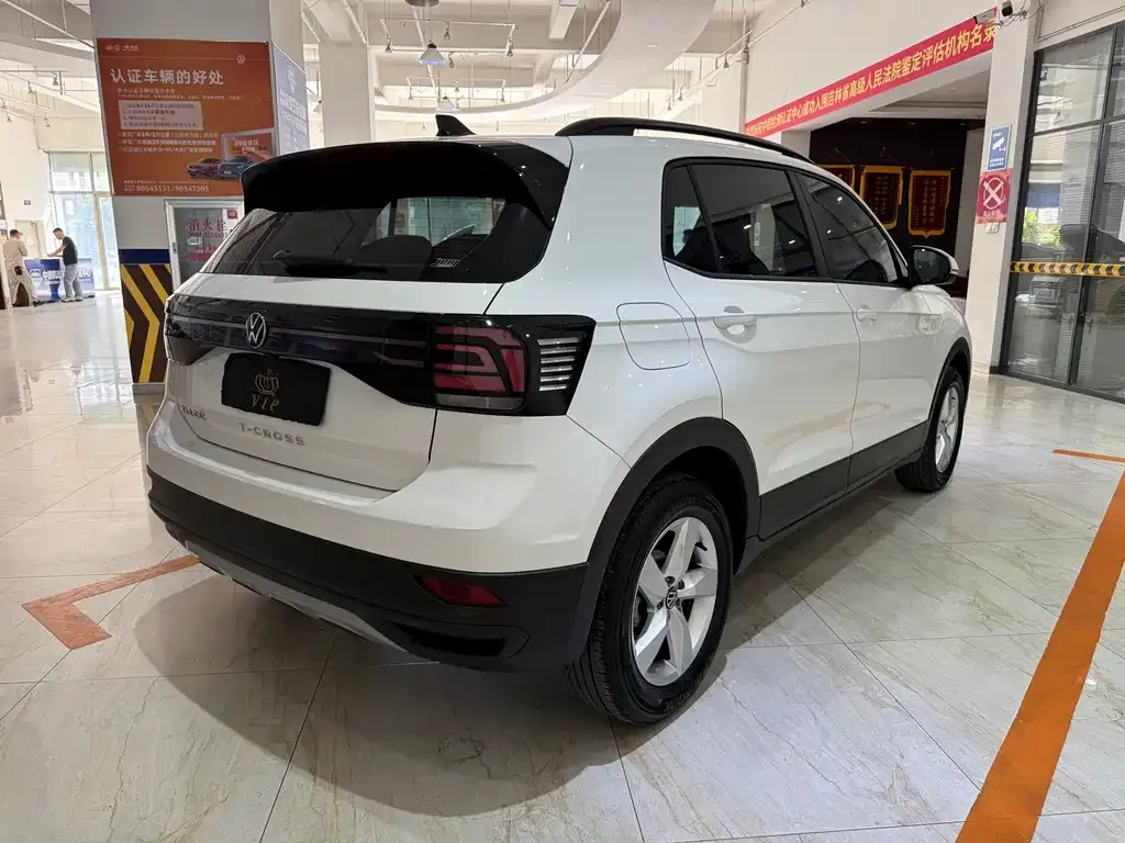 Volkswagen T-Cross — фото 9