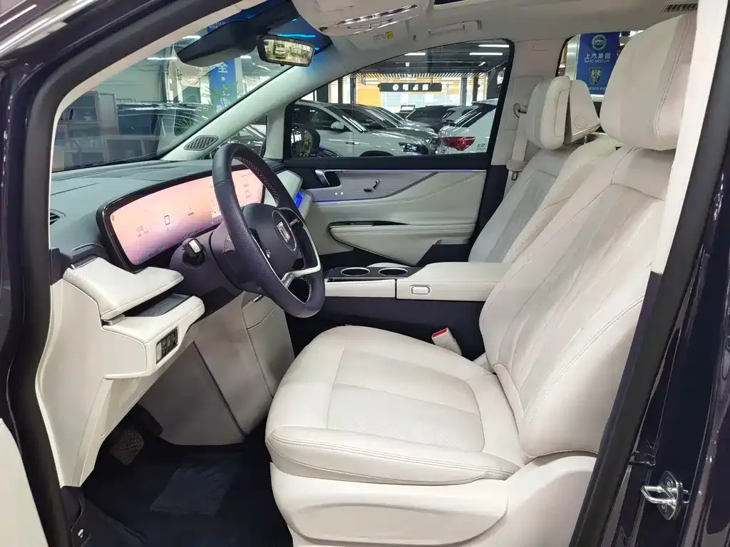 Buick GL8 Hybrid — фото 7