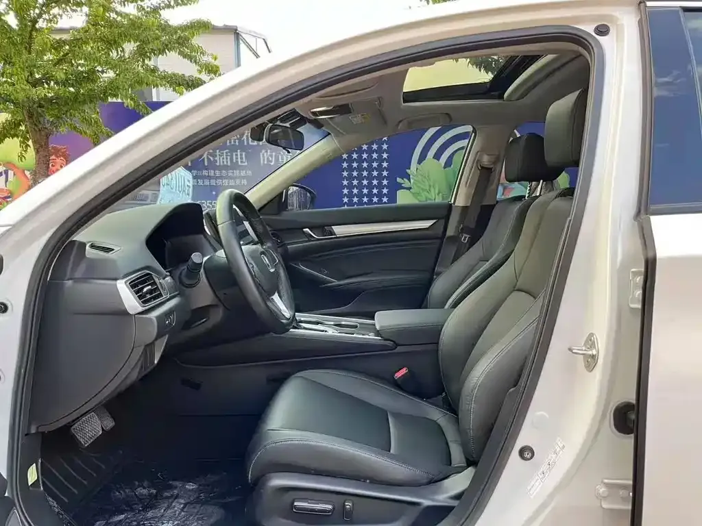Honda Accord — фото 5