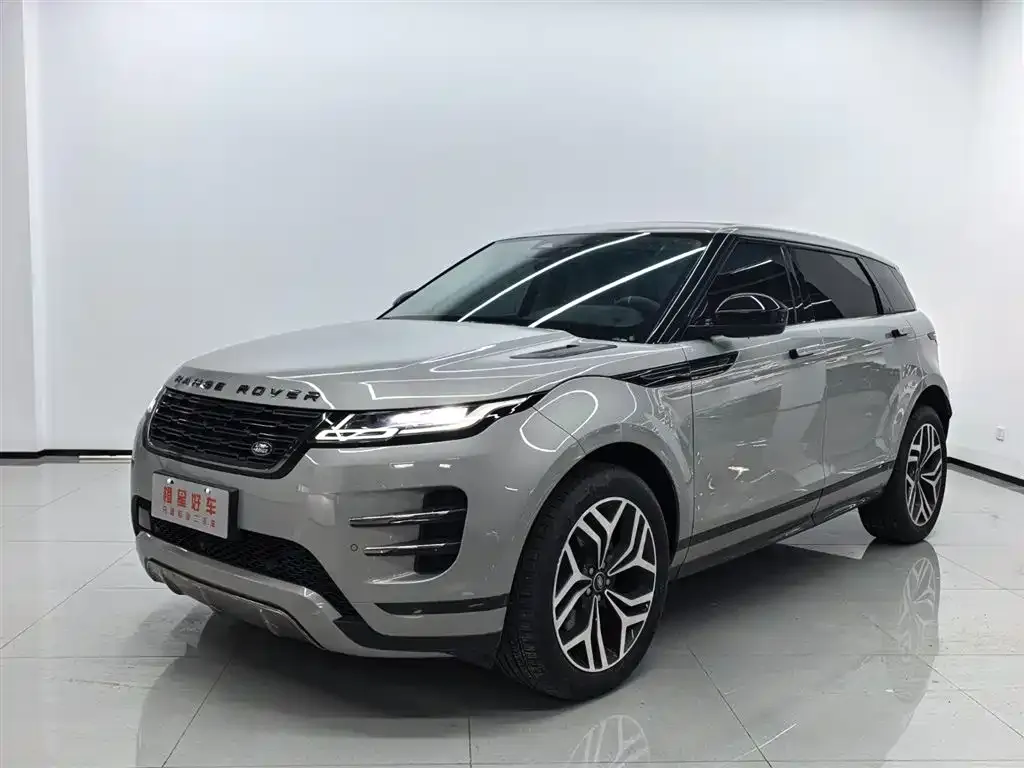 Land Rover Evoque — фото 1