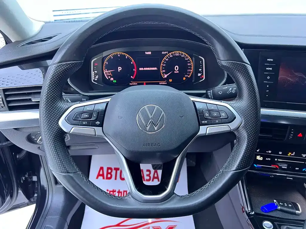 Volkswagen Passat — фото 6