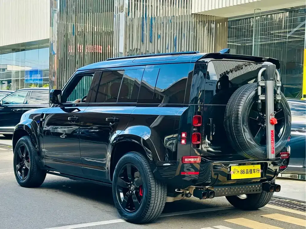 Land Rover Defender — фото 10