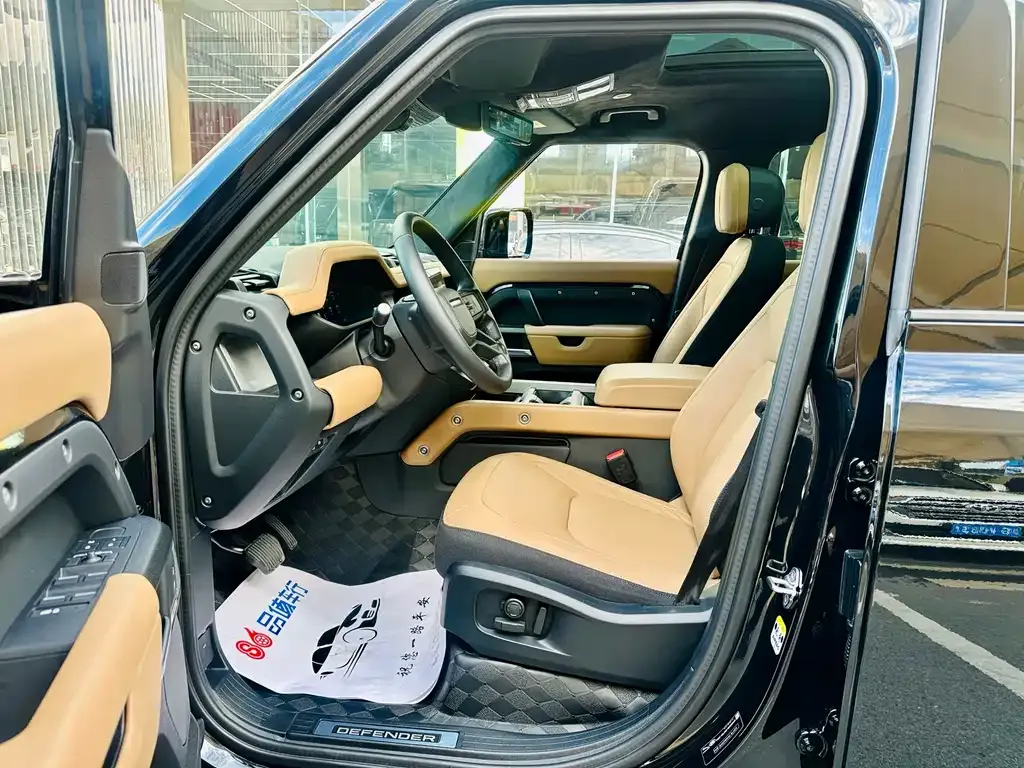 Land Rover Defender — фото 4
