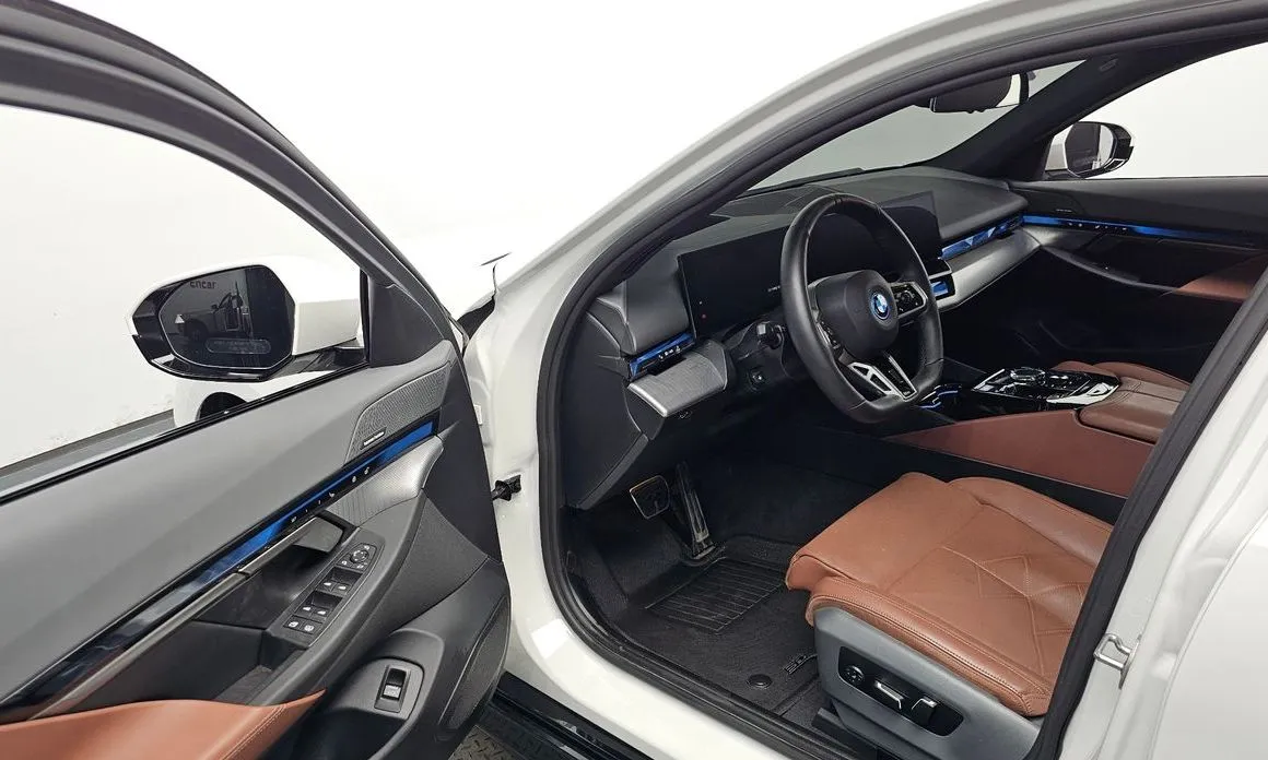 BMW i5 — фото 2