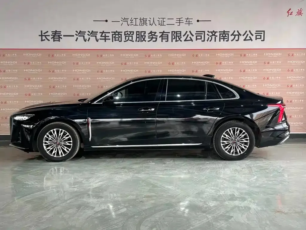 Hongqi H5 — фото 10
