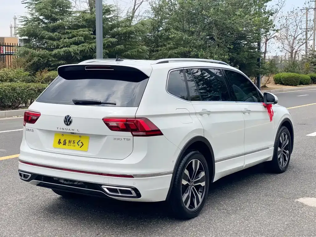 Volkswagen Tiguan L — фото 4