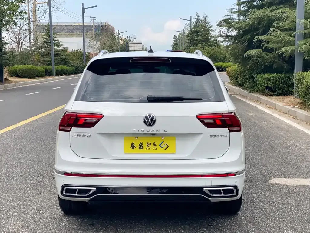 Volkswagen Tiguan L — фото 7