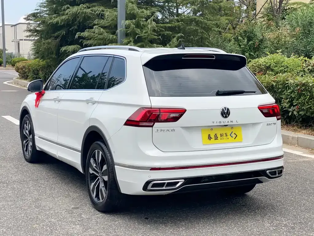 Volkswagen Tiguan L — фото 3