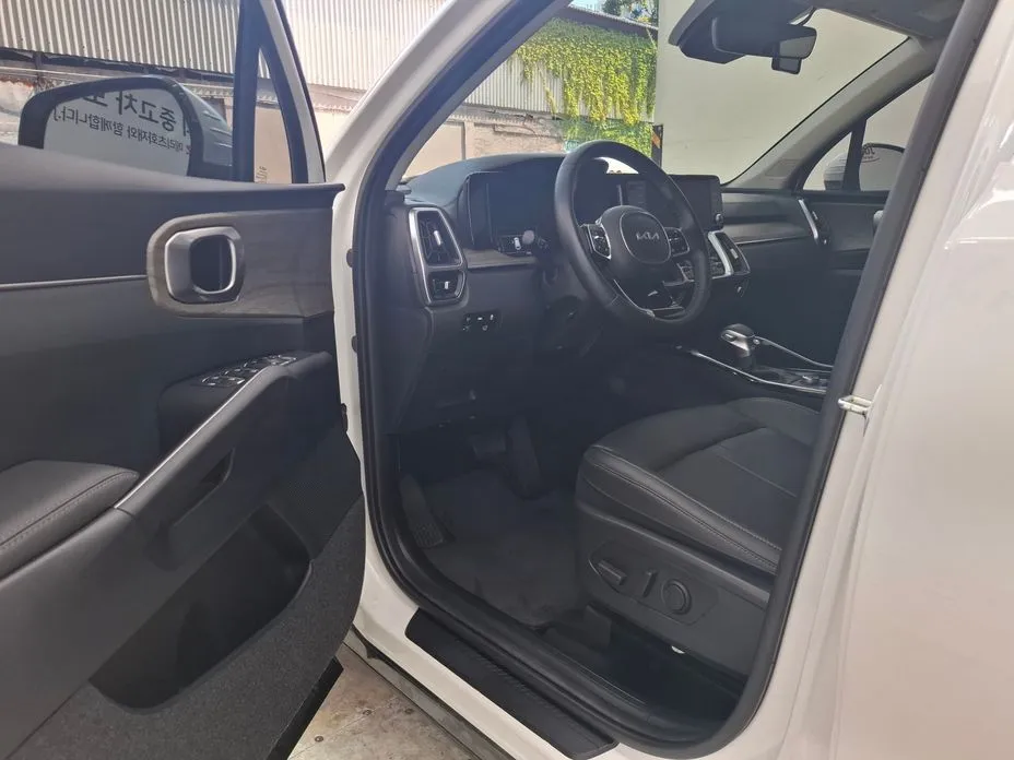 Kia Sorento — фото 5