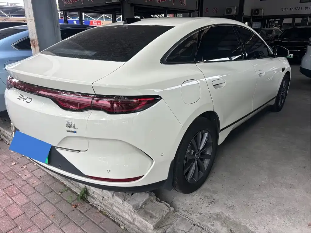 BYD Qin L — фото 2