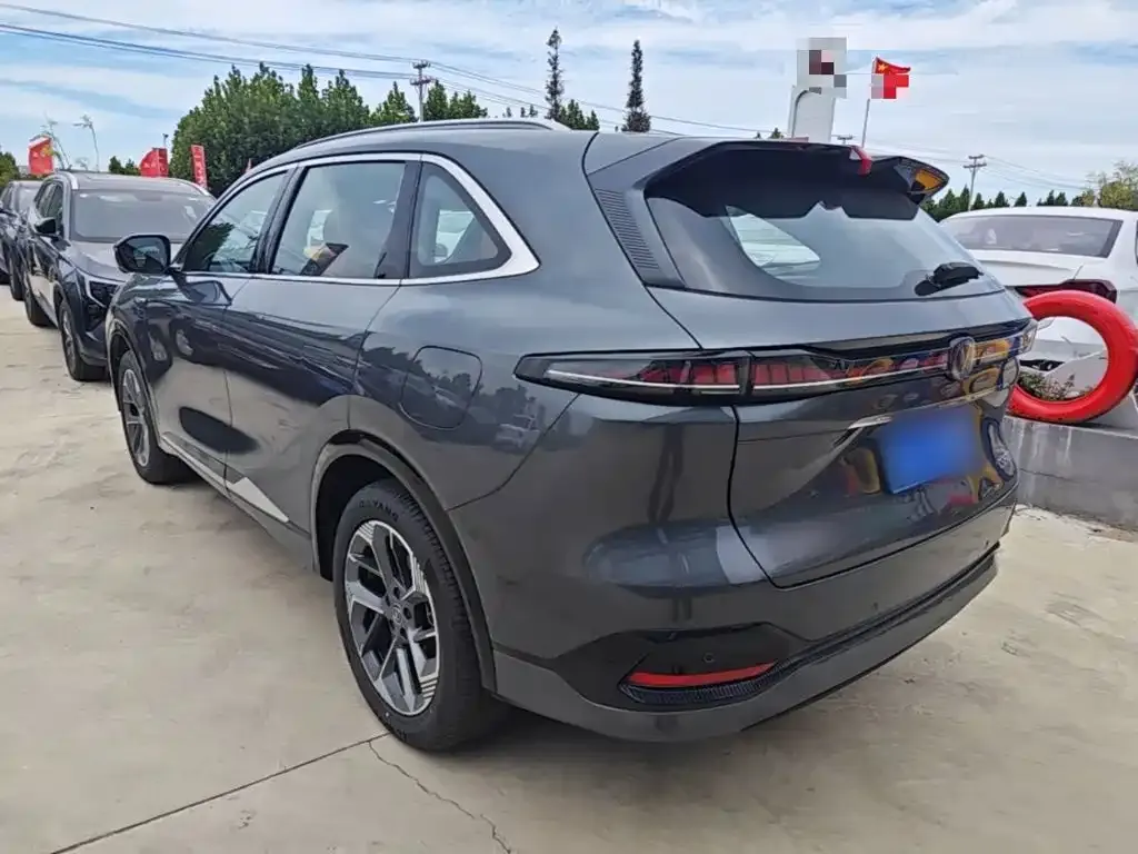 Changan CS75 PLUS — фото 3