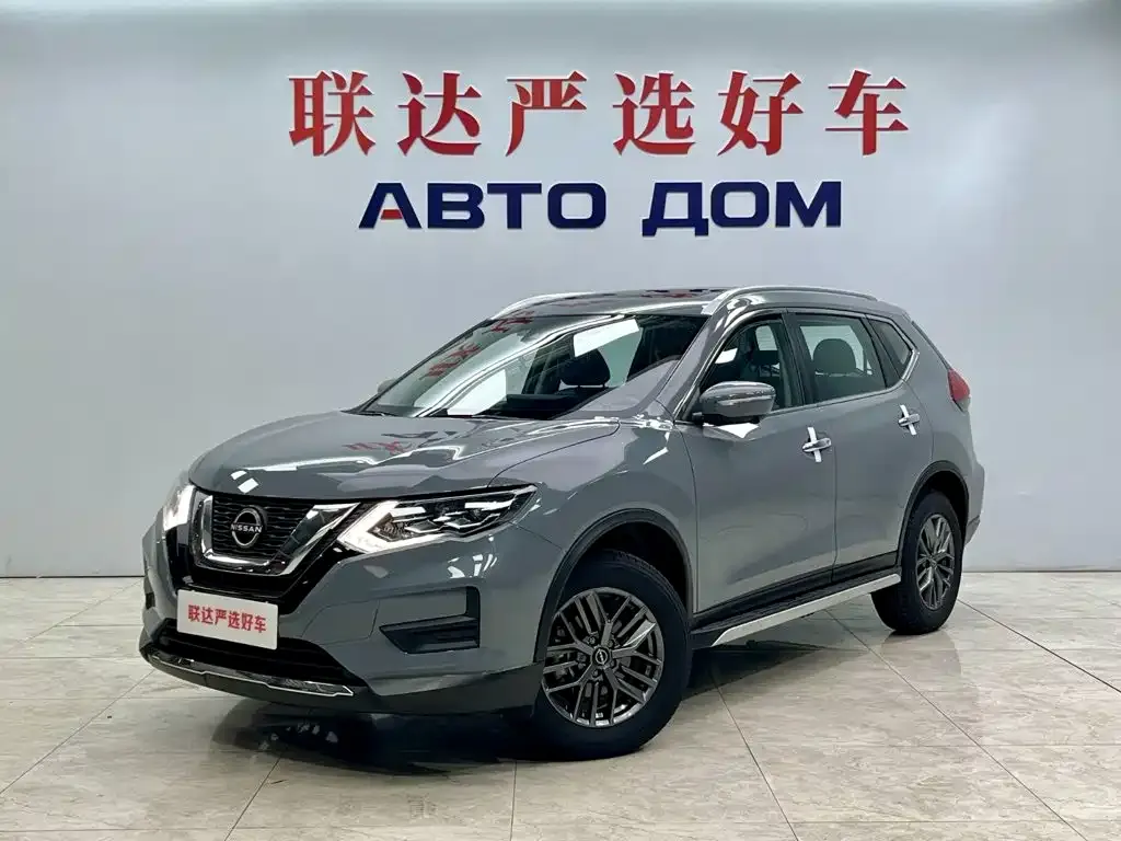 Nissan X-Trail — фото 1
