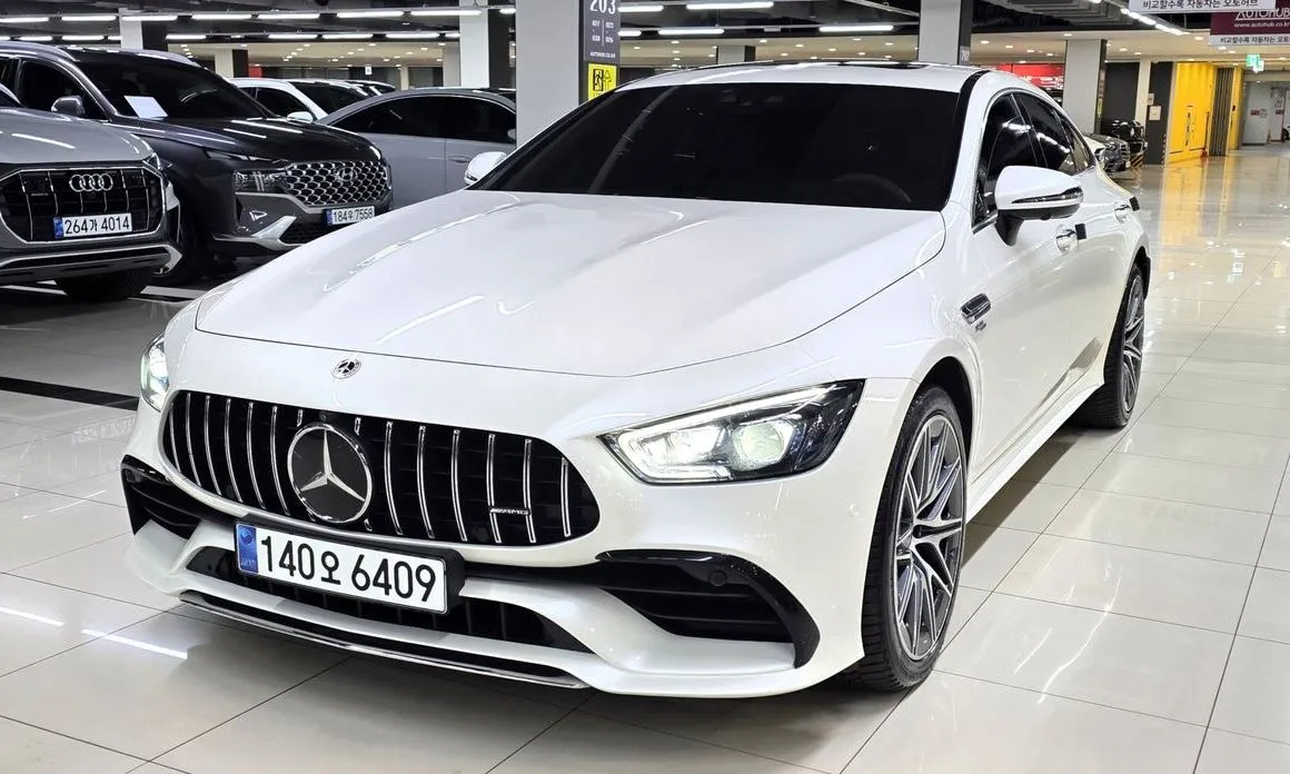 Mercedes-Benz AMG GT — фото 1