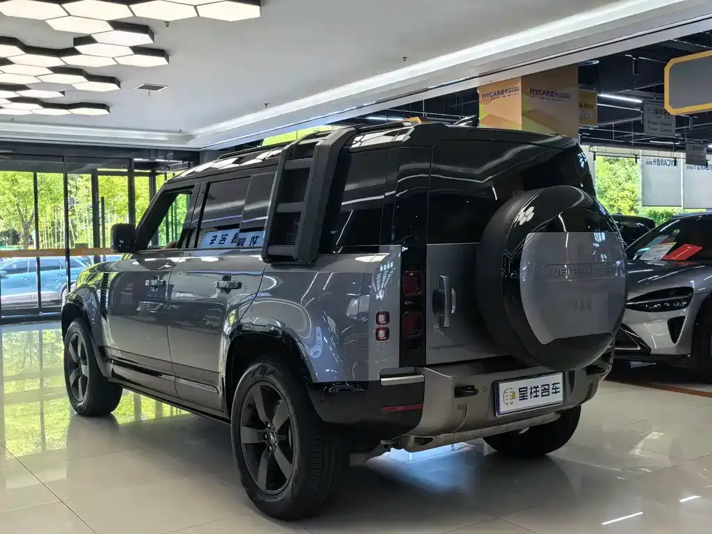 Land Rover Defender — фото 8