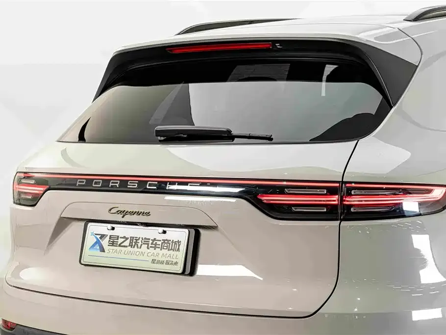 Porsche Cayenne Hybrid — фото 3