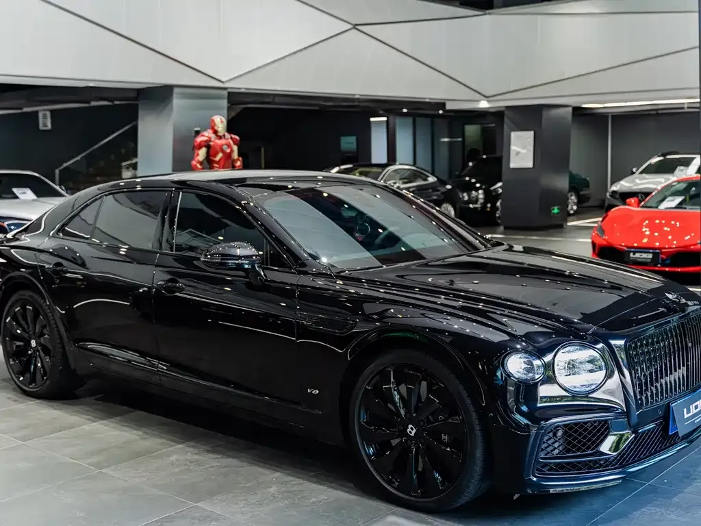 Bentley Flying Spur — фото 9