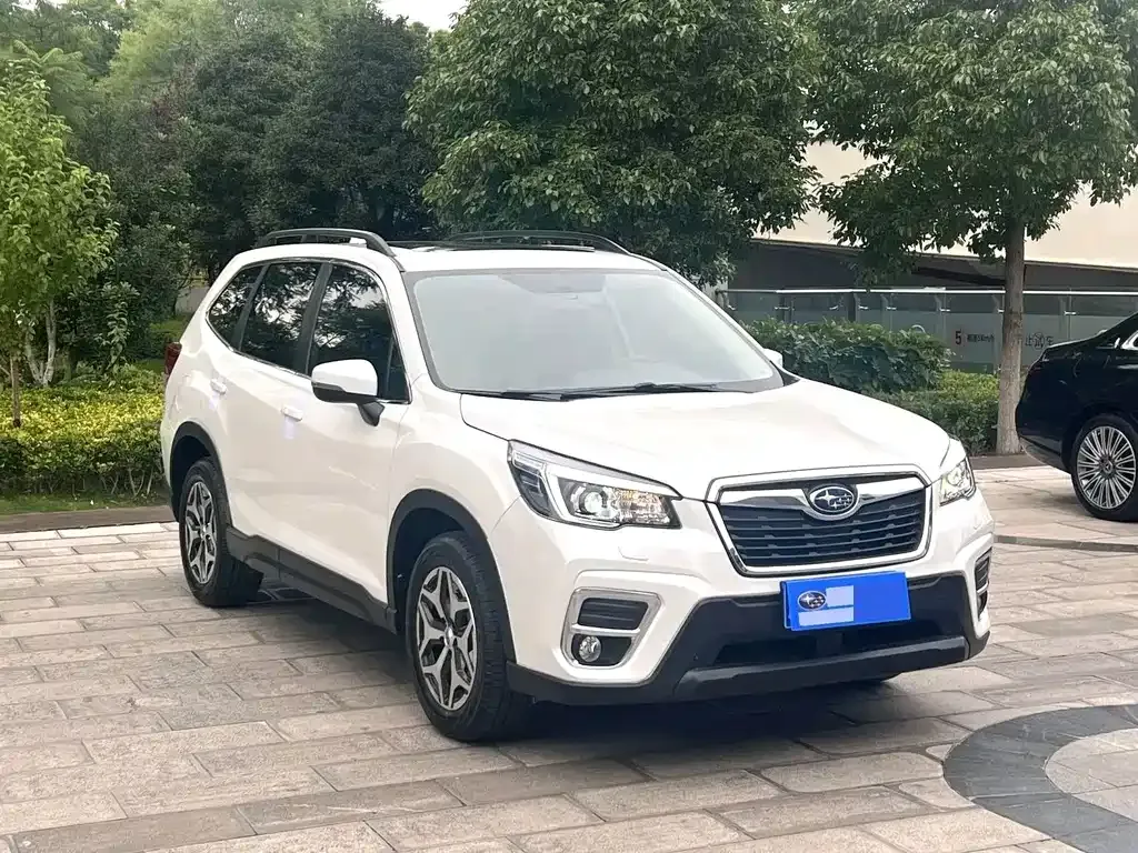Subaru Forester — фото 9