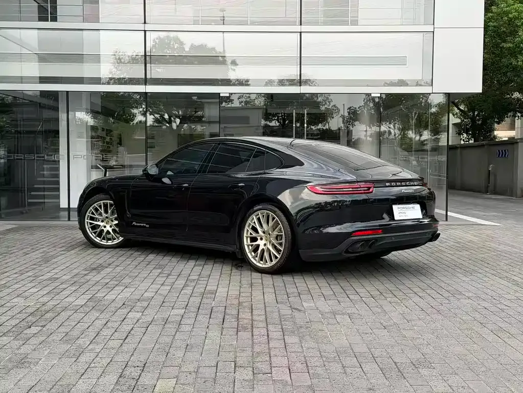 Porsche Panamera — фото 8