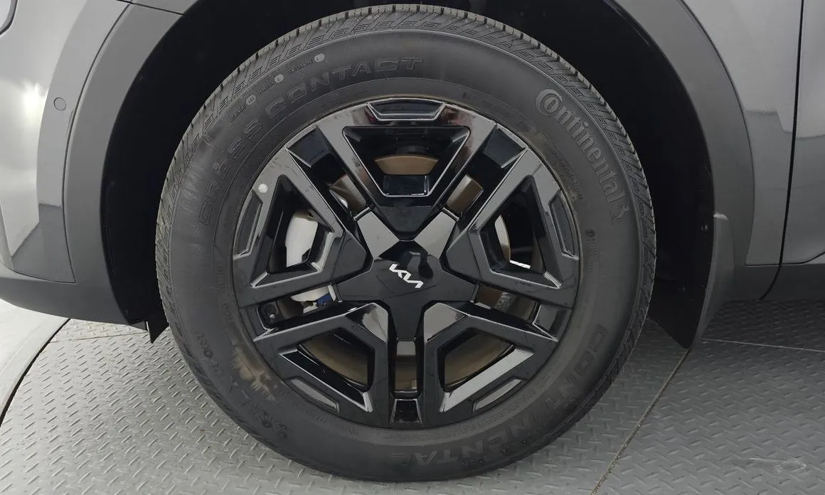 Kia Sorento — фото 4