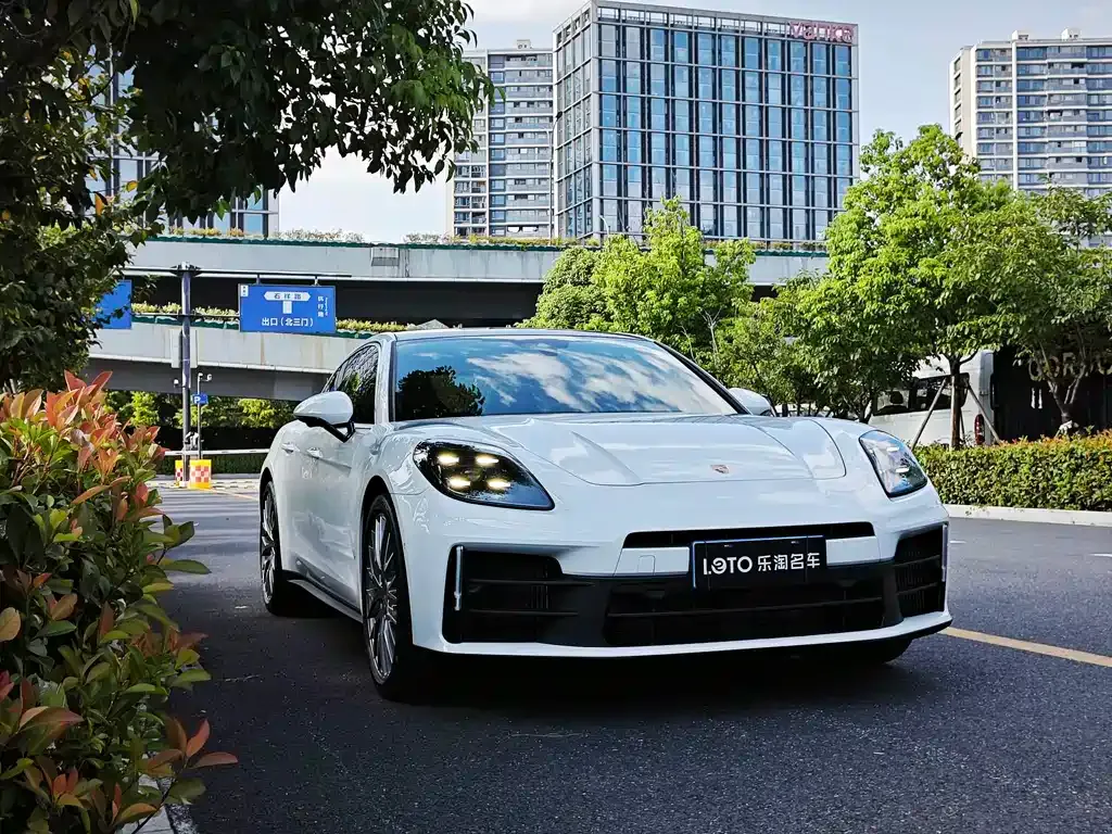Porsche Panamera — фото 4