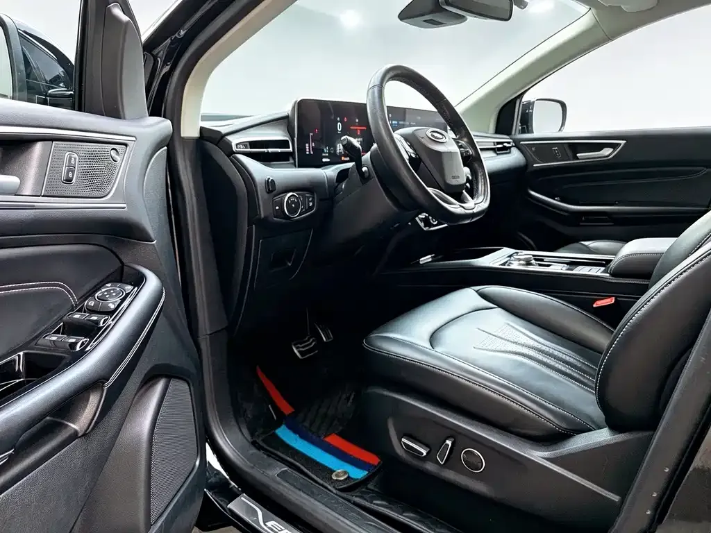 Ford Edge — фото 6