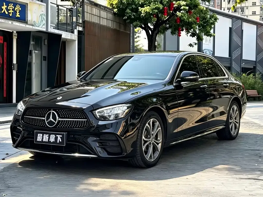 Mercedes-Benz E-Class — фото 4