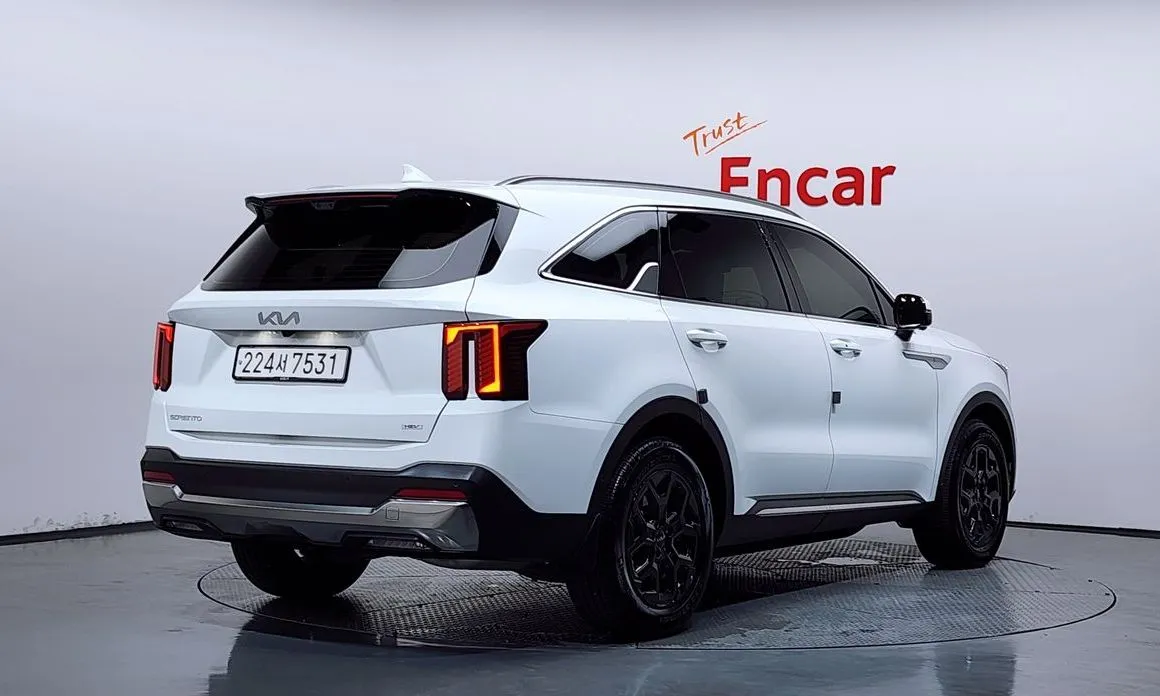 Kia Sorento — фото 3