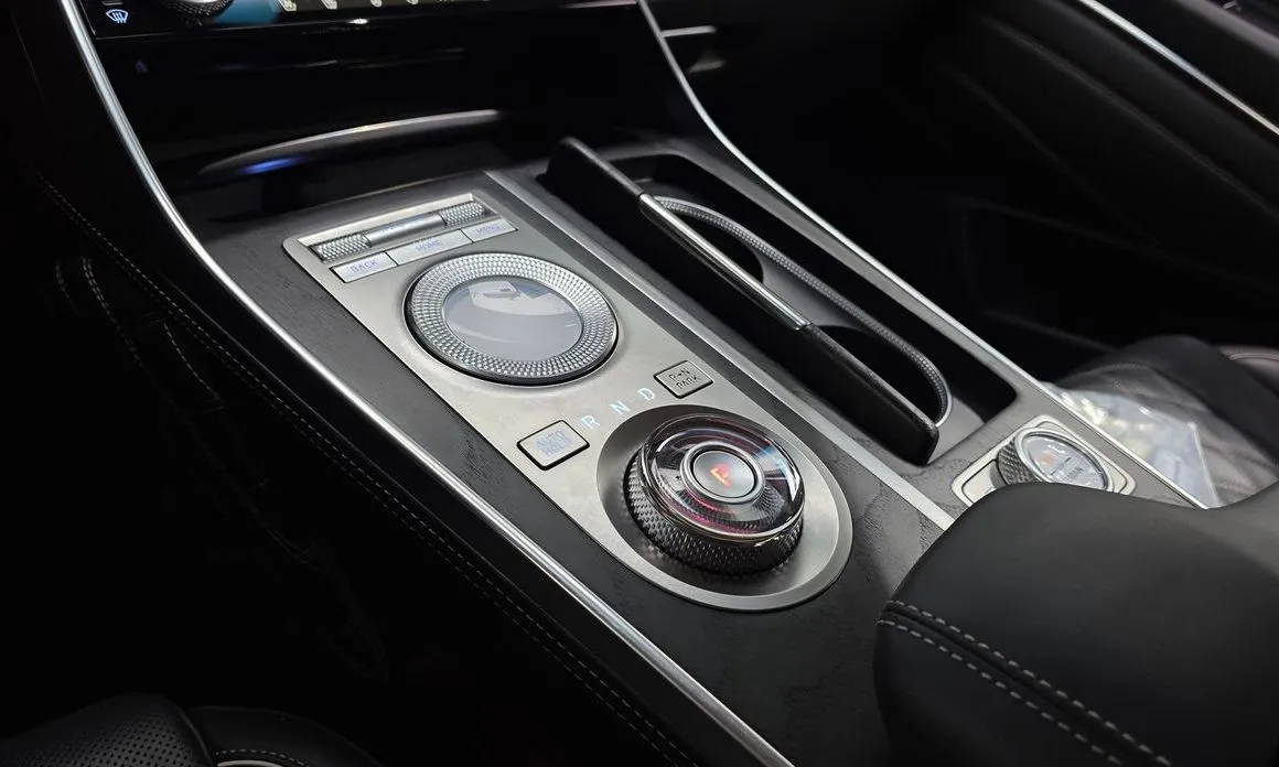 Genesis GV80 — фото 10