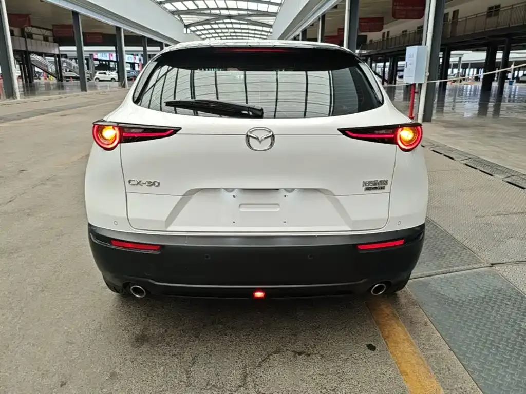 Mazda CX-30 — фото 7