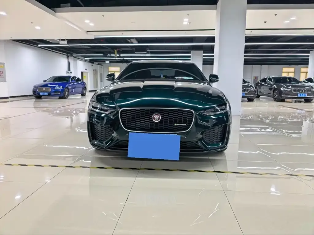 Jaguar XEL — фото 1