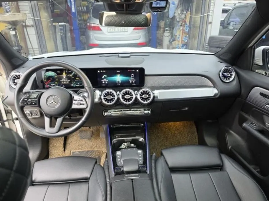 Mercedes-Benz GLB-Class — фото 5