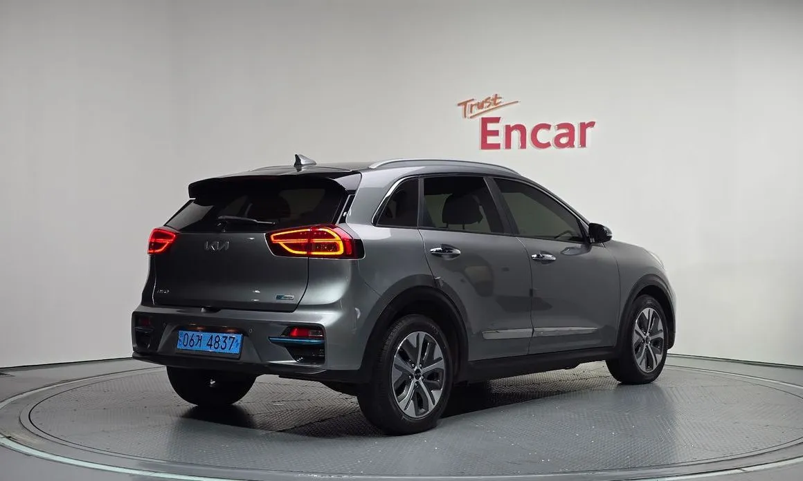 Kia Niro — фото 3