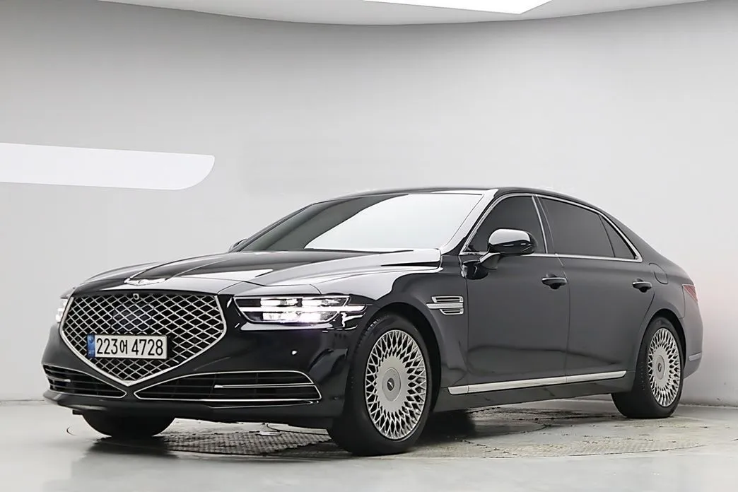 Genesis G90 — фото 1