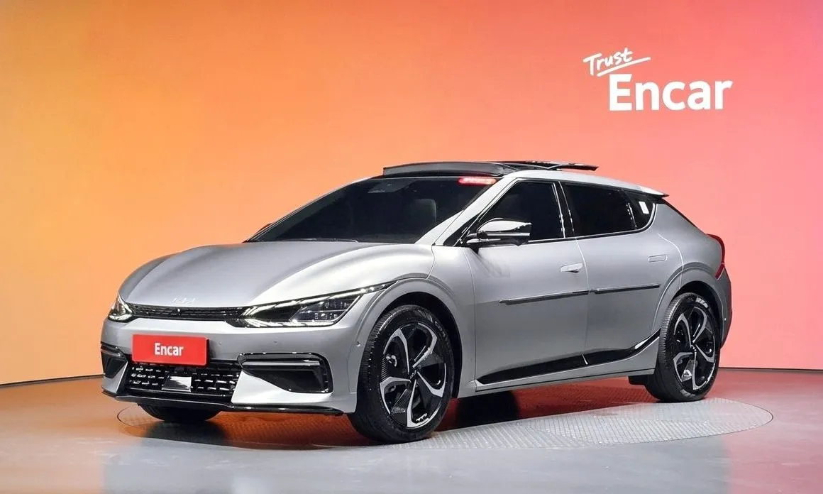 Kia EV6 — фото 1