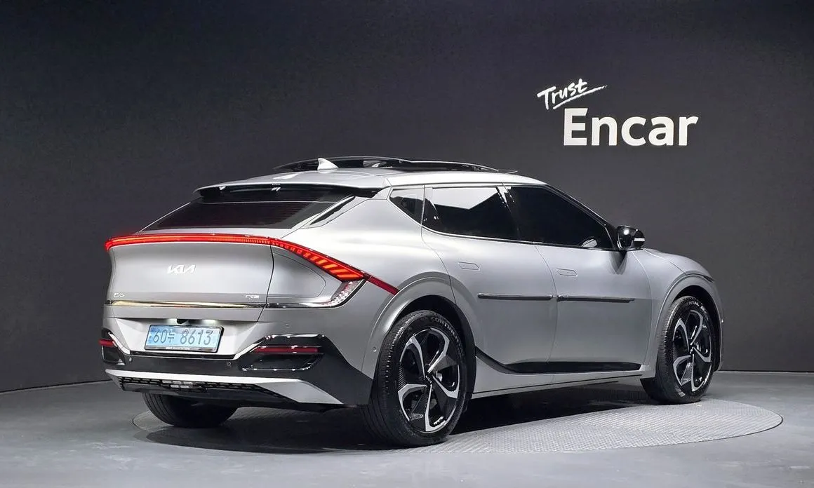 Kia EV6 — фото 8