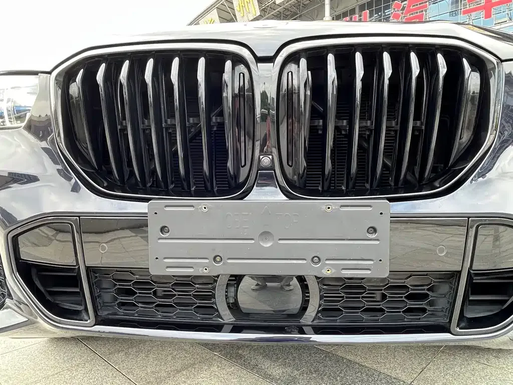 BMW X5 (Import) — фото 8