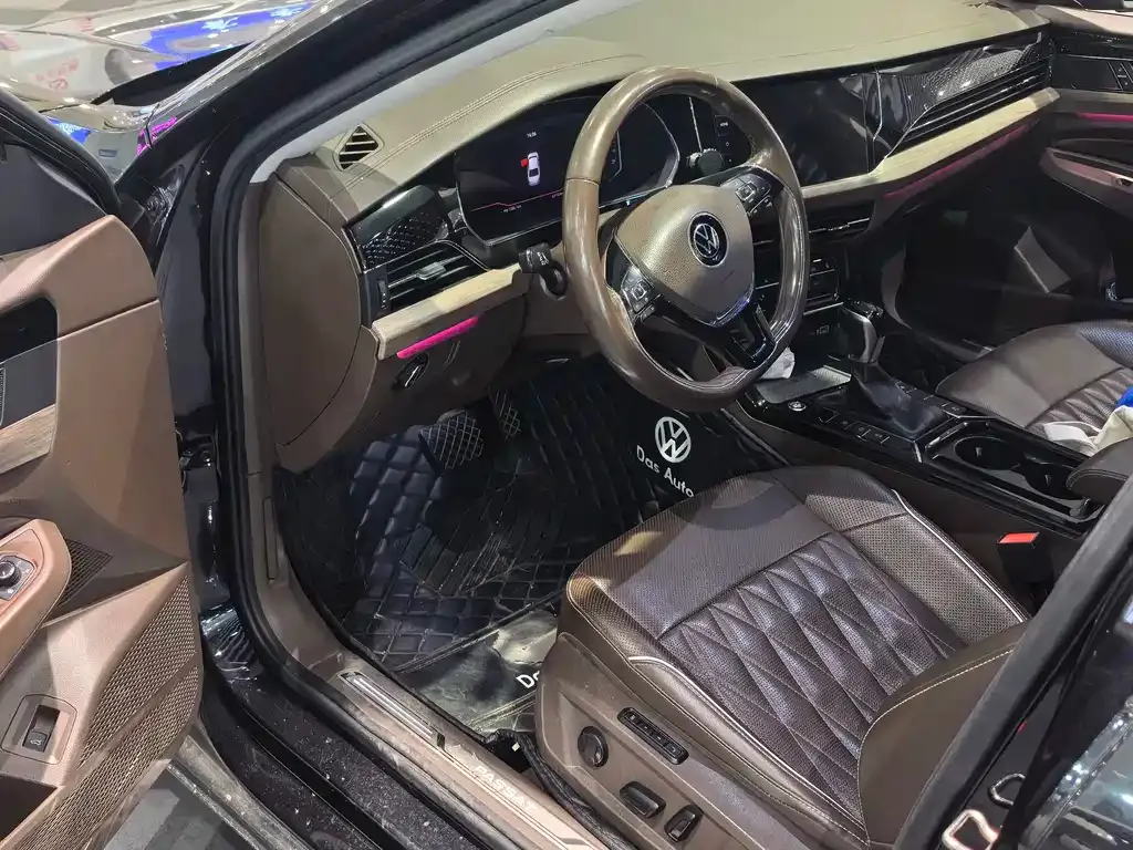 Volkswagen Passat — фото 8