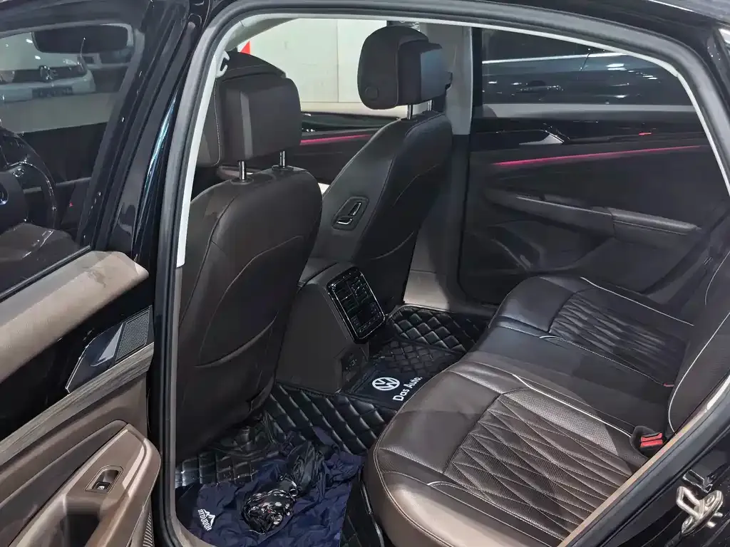 Volkswagen Passat — фото 5