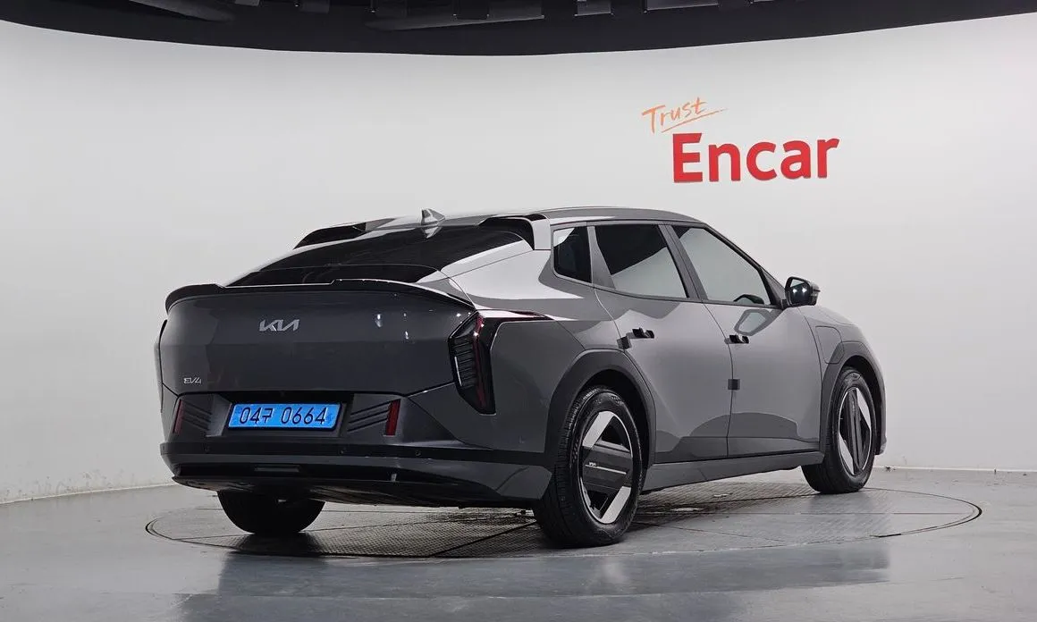 Kia EV4 — фото 10