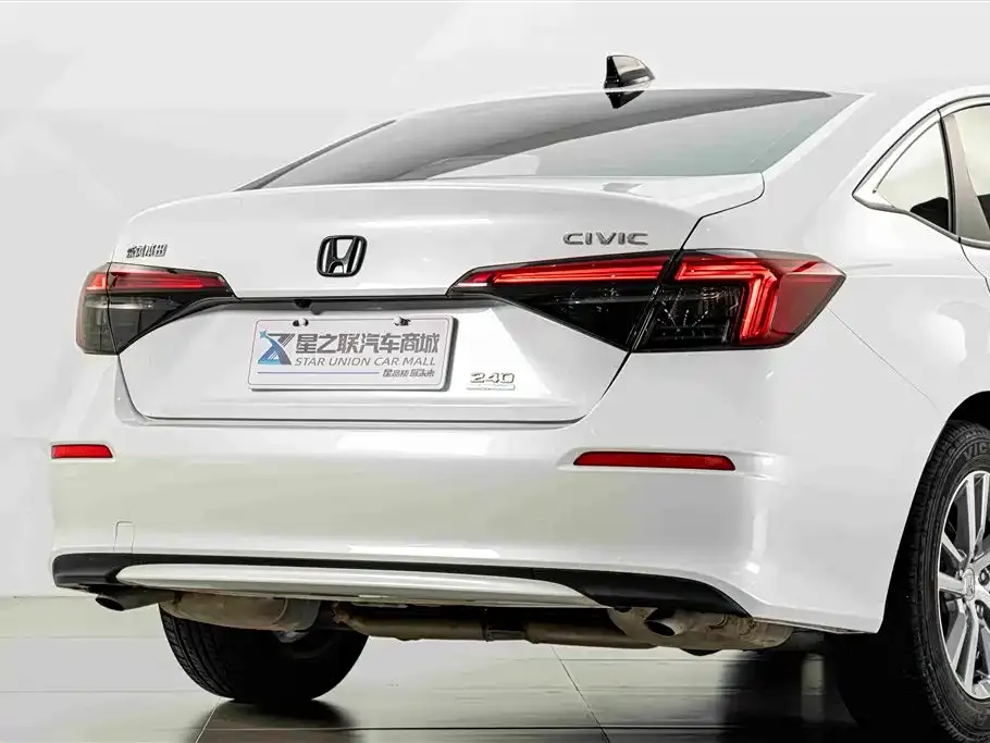 Honda Civic — фото 10
