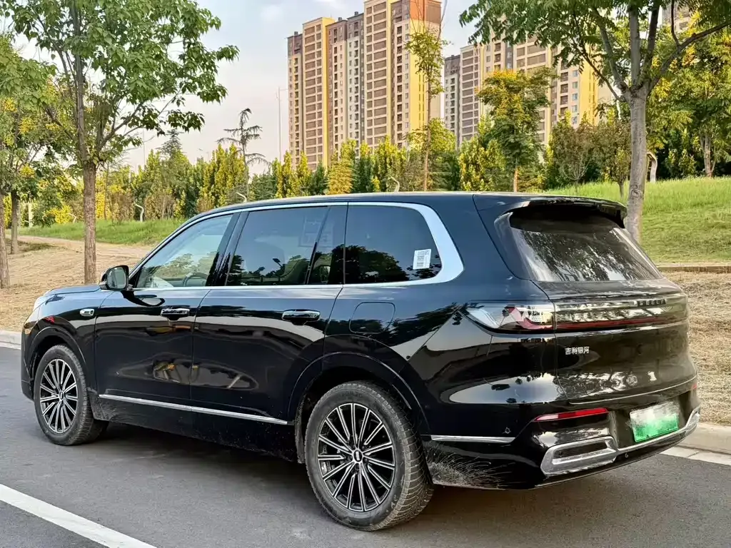 Geely Galaxy M9 — фото 8