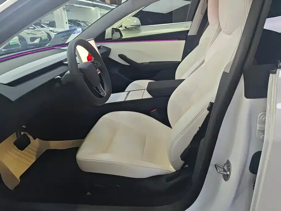 Tesla Model 3 — фото 3
