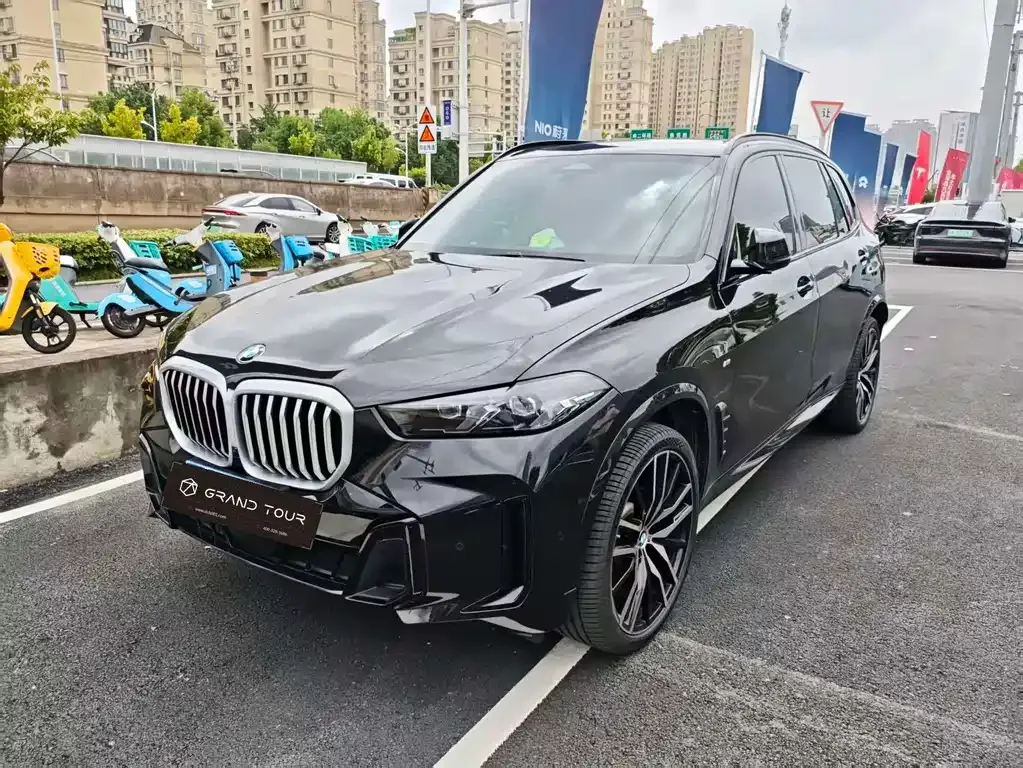 BMW X5 — фото 1