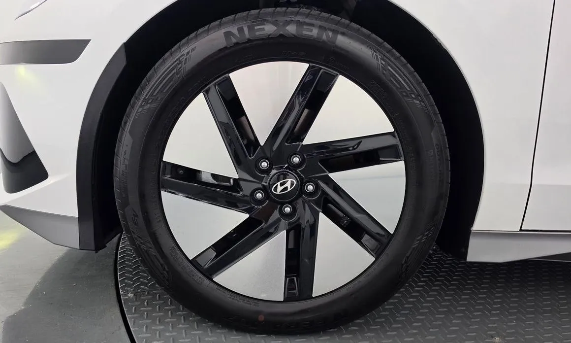 Hyundai Ioniq6 — фото 10
